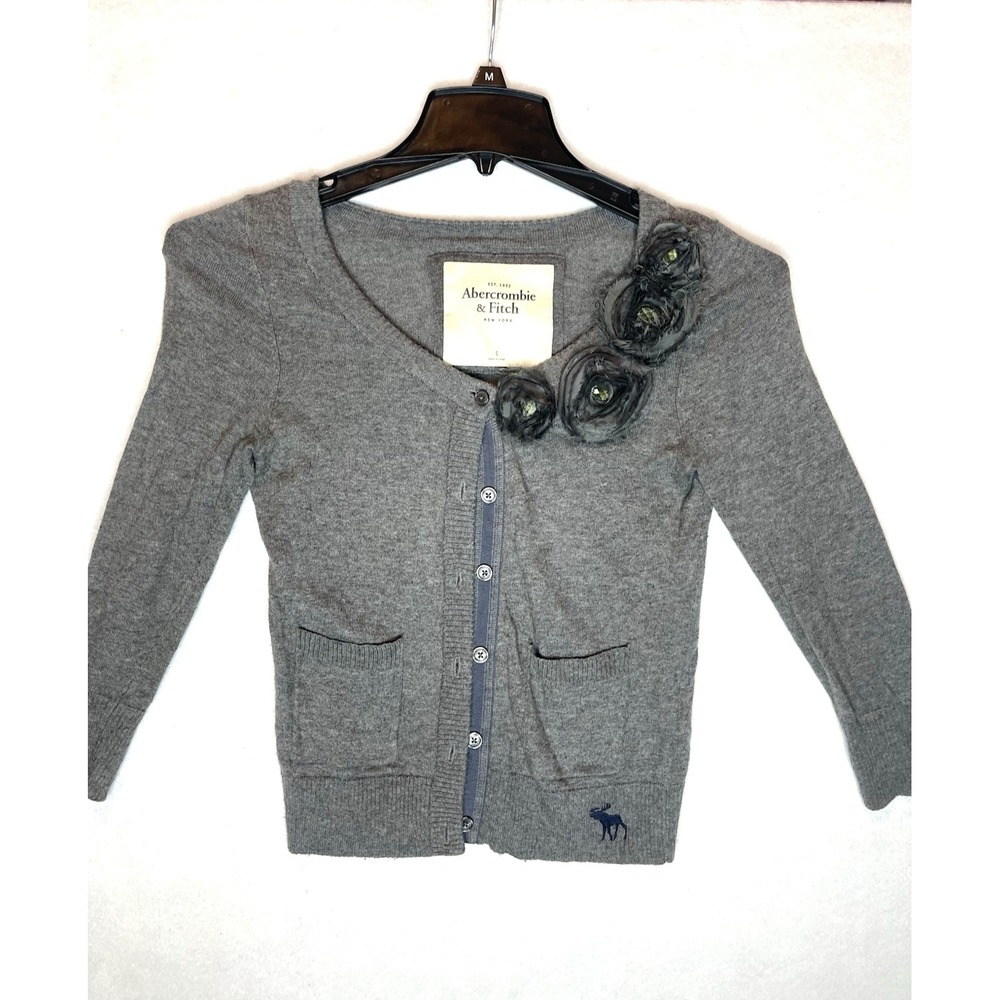 Abercrombie & Fitch Vintage Y2K S Cardigan 3D‎ Floral shoulder front moose logo